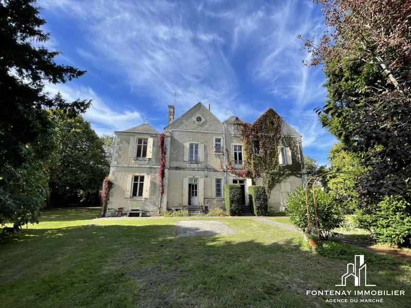 Maison - 346 m² - 11 pièces