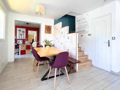 Maison - 146 m² - 8 pièces