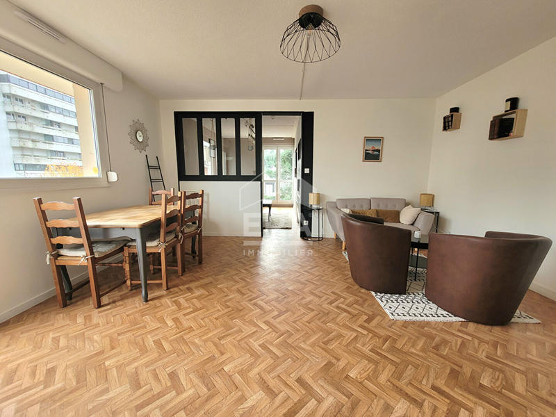 Appartement - 79 m² - 4 pièces