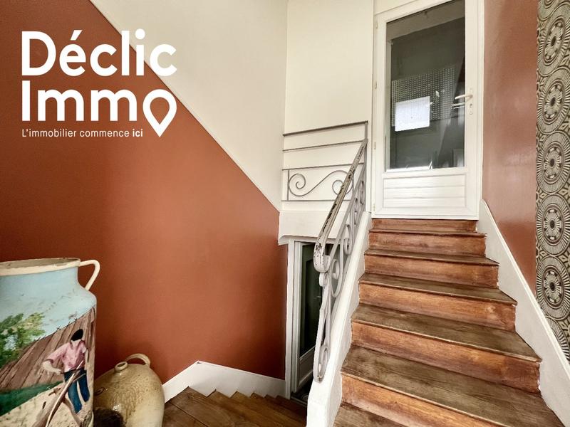 Maison - 199 m² - 9 pièces