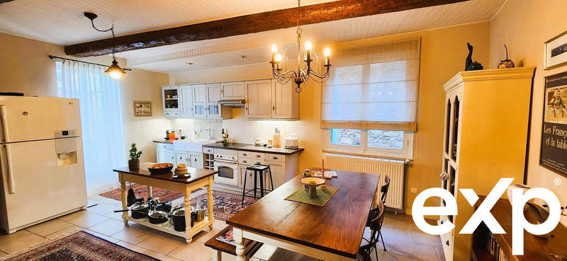 Appartement - 140 m² - 5 pièces