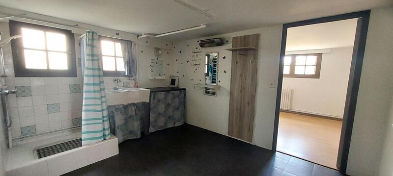 Maison - 200 m² - 8 pièces