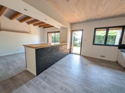 Maison - 140 m² - 5 pièces