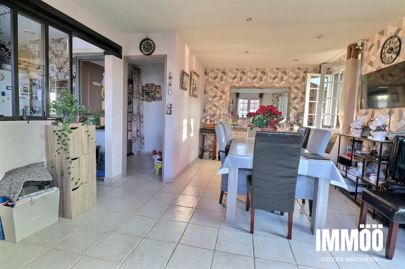 Maison - 95 m² - 5 pièces