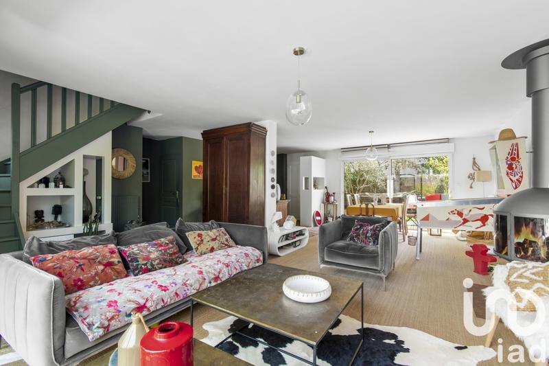 Maison - 198 m² - 7 pièces