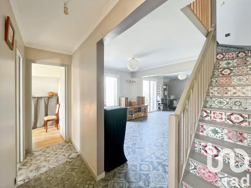 Maison - 200 m² - 8 pièces