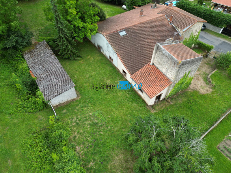 Maison ancienne - 335 m² - 8 pièces