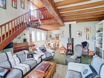 Maison - 283 m² - 7 pièces