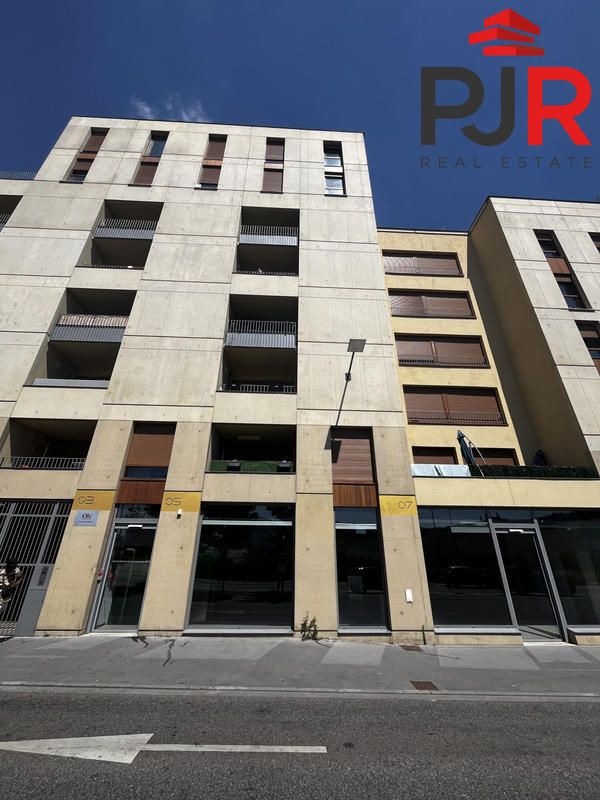 Local commercial - 185 m²