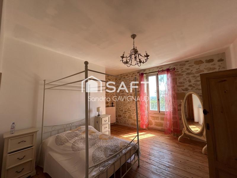 Maison - 370 m² - 12 pièces