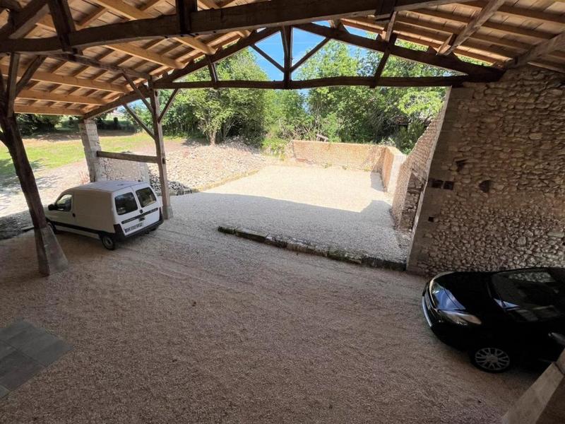 Propriété - 134 m² - 4 pièces