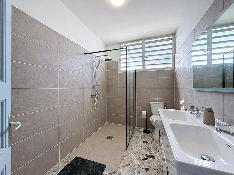 Appartement - 81 m² - 4 pièces