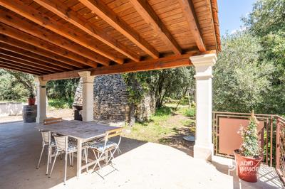 Villa - 100 m² - 4 pièces