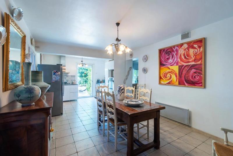 Maison - 255 m² - 10 pièces