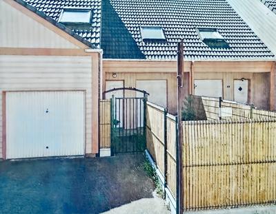 Maison - 74 m² - 4 pièces