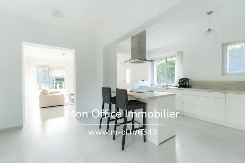Maison de ville - 220 m² - 8 pièces