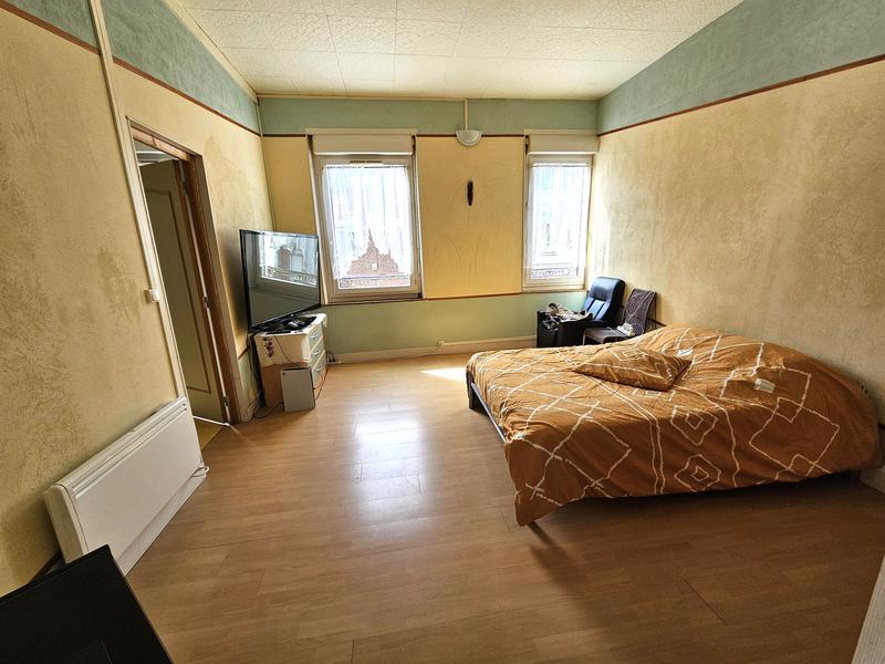 Maison - 197 m² - 7 pièces