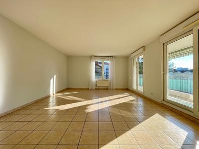 Appartement - 111 m² - 5 pièces