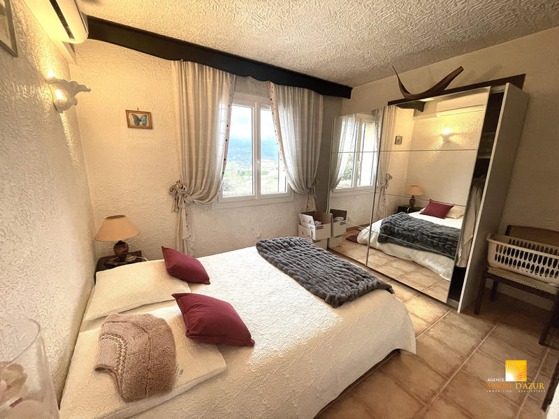 Maison - 177 m² - 5 pièces