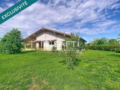 Maison - 102 m² - 5 pièces