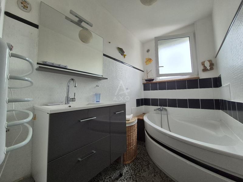 Maison - 88 m² - 6 pièces