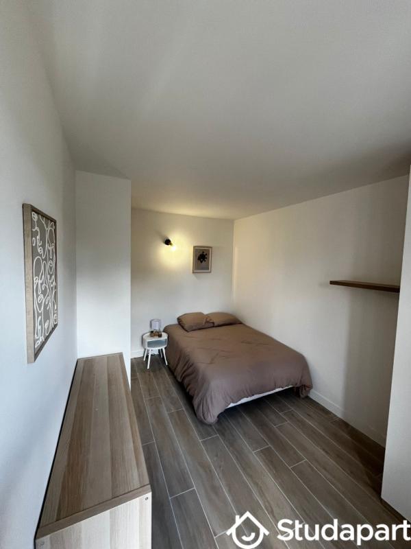 Chambre - 10 m² - 1 pièce