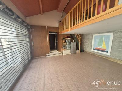 Local commercial - 200 m²