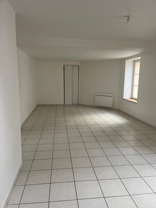 Appartement - 99 m² - 4 pièces