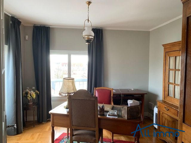 Appartement - 146 m² - 6 pièces