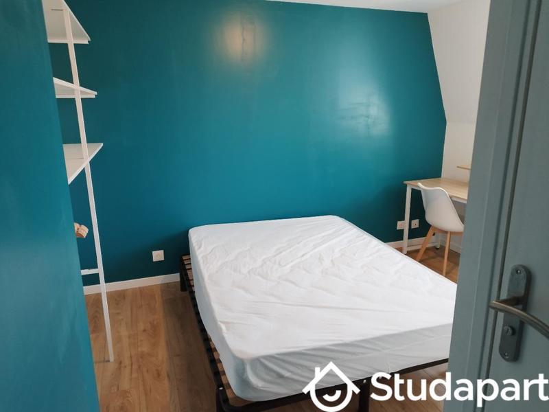 Chambre - 11 m² - 1 pièce