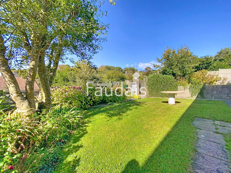 Maison - 105 m² - 6 pièces