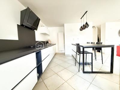 Maison - 133 m² - 5 pièces