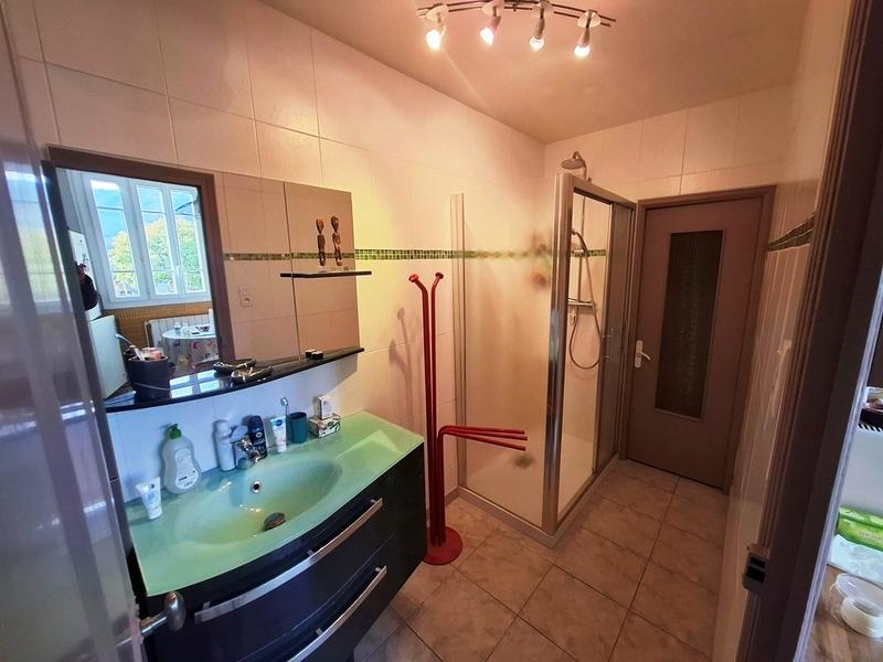 Maison - 190 m² - 8 pièces