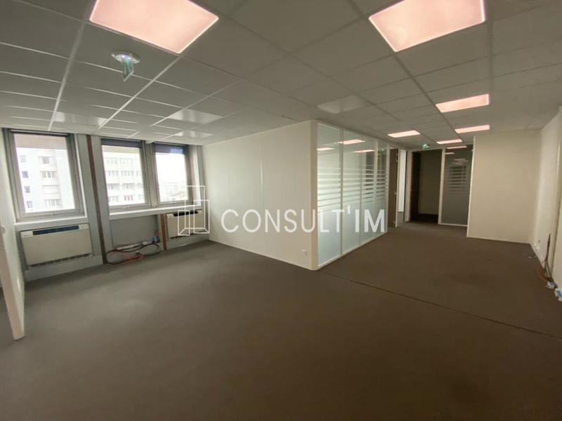 Bureau - 403 m²