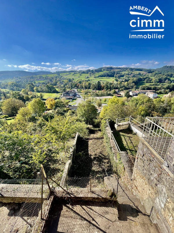 Maison - 136 m² - 10 pièces