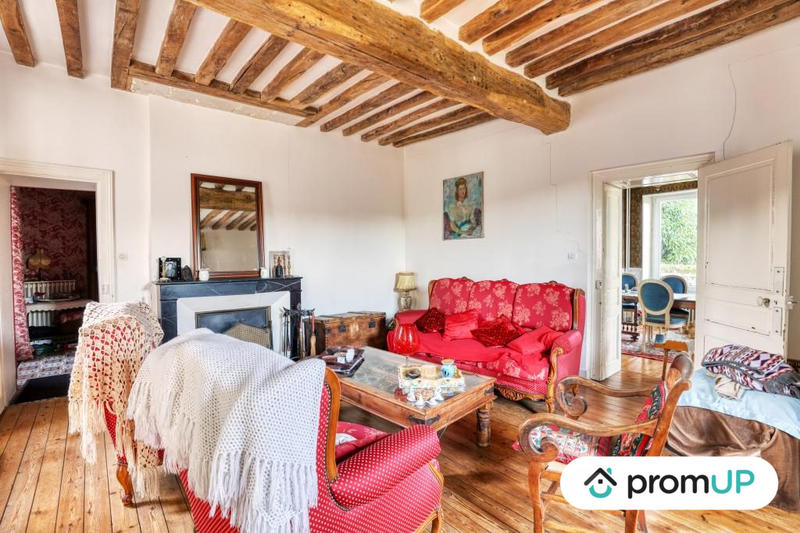 Maison - 270 m² - 10 pièces