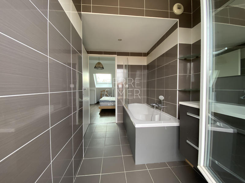 Appartement - 92 m² - 4 pièces