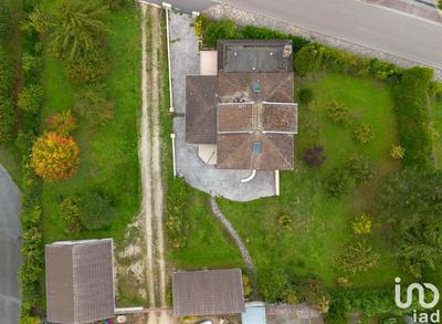 Maison - 180 m² - 4 pièces