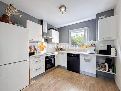 Maison - 83 m² - 4 pièces