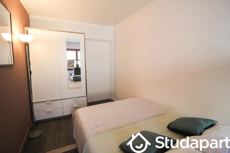 Chambre - 11 m² - 1 pièce