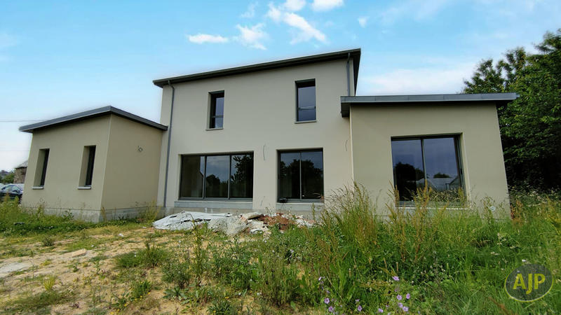 Maison - 190 m² - 6 pièces