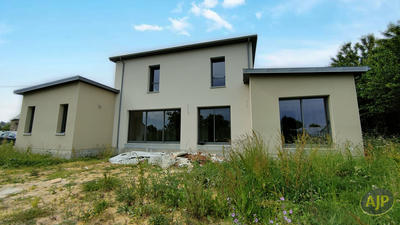 Maison - 190 m² - 6 pièces