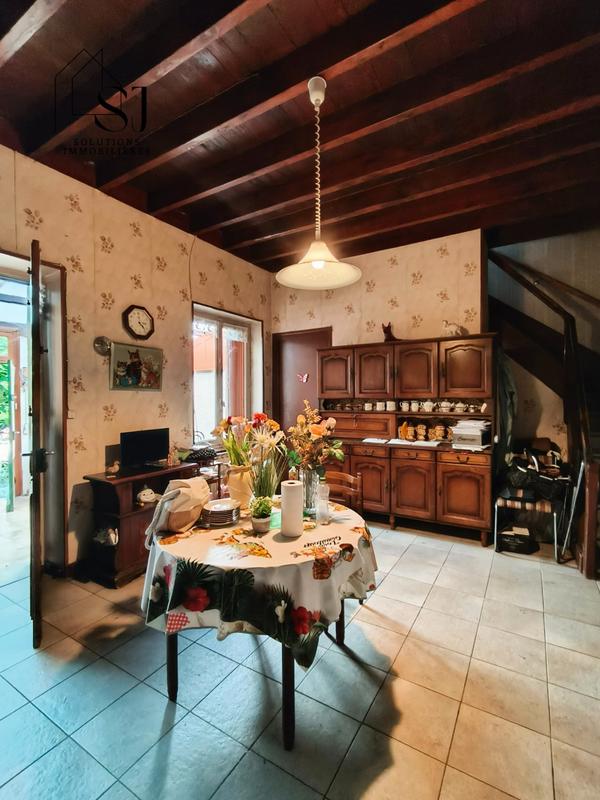 Maison ancienne - 114 m² - 7 pièces