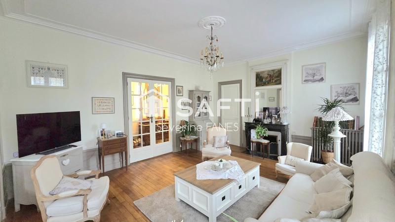 Appartement - 120 m² - 5 pièces