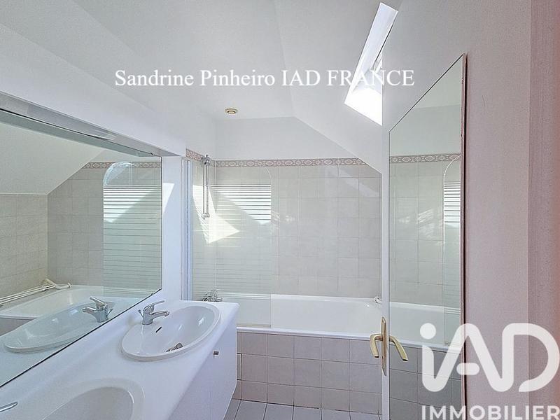 Maison - 91 m² - 5 pièces