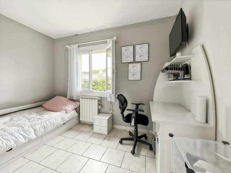 Maison - 216 m² - 9 pièces