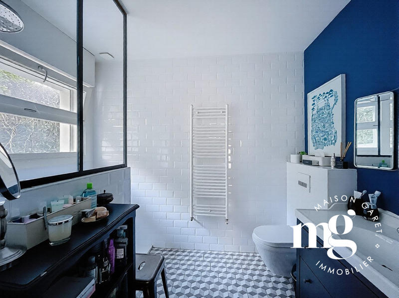 Maison - 192 m² - 6 pièces