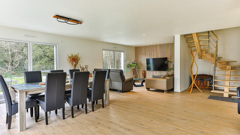 Maison - 158 m² - 5 pièces