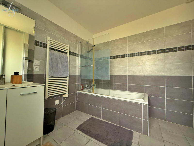 Maison - 97 m² - 4 pièces