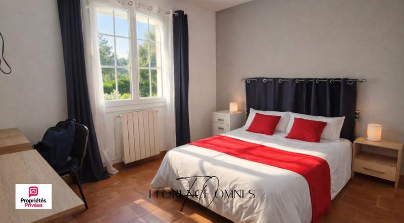 Maison - 196 m² - 9 pièces